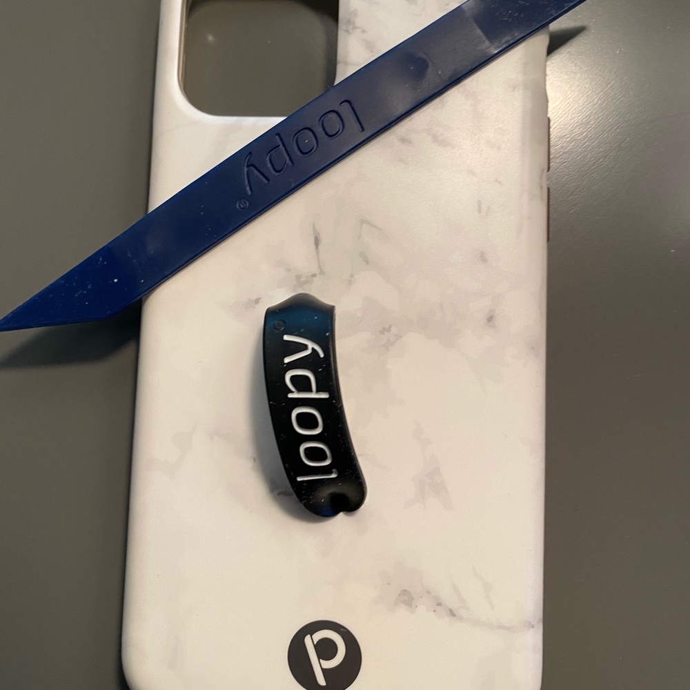 LOOPY iPhone 11 Pro marble case with 3 loops